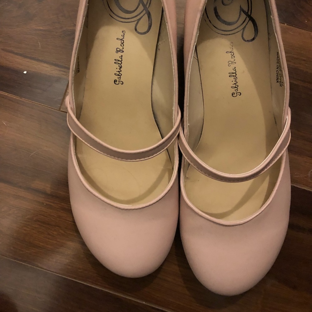 Blush pink kitten heels